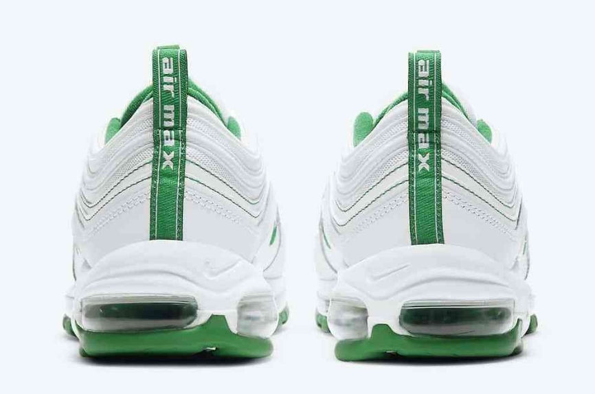 Les baskets Nike Air Max 97 sont synonymes de style emblématique et de confort absolu. Leur design ondulé distinctif.pas cher. Le moins cher.