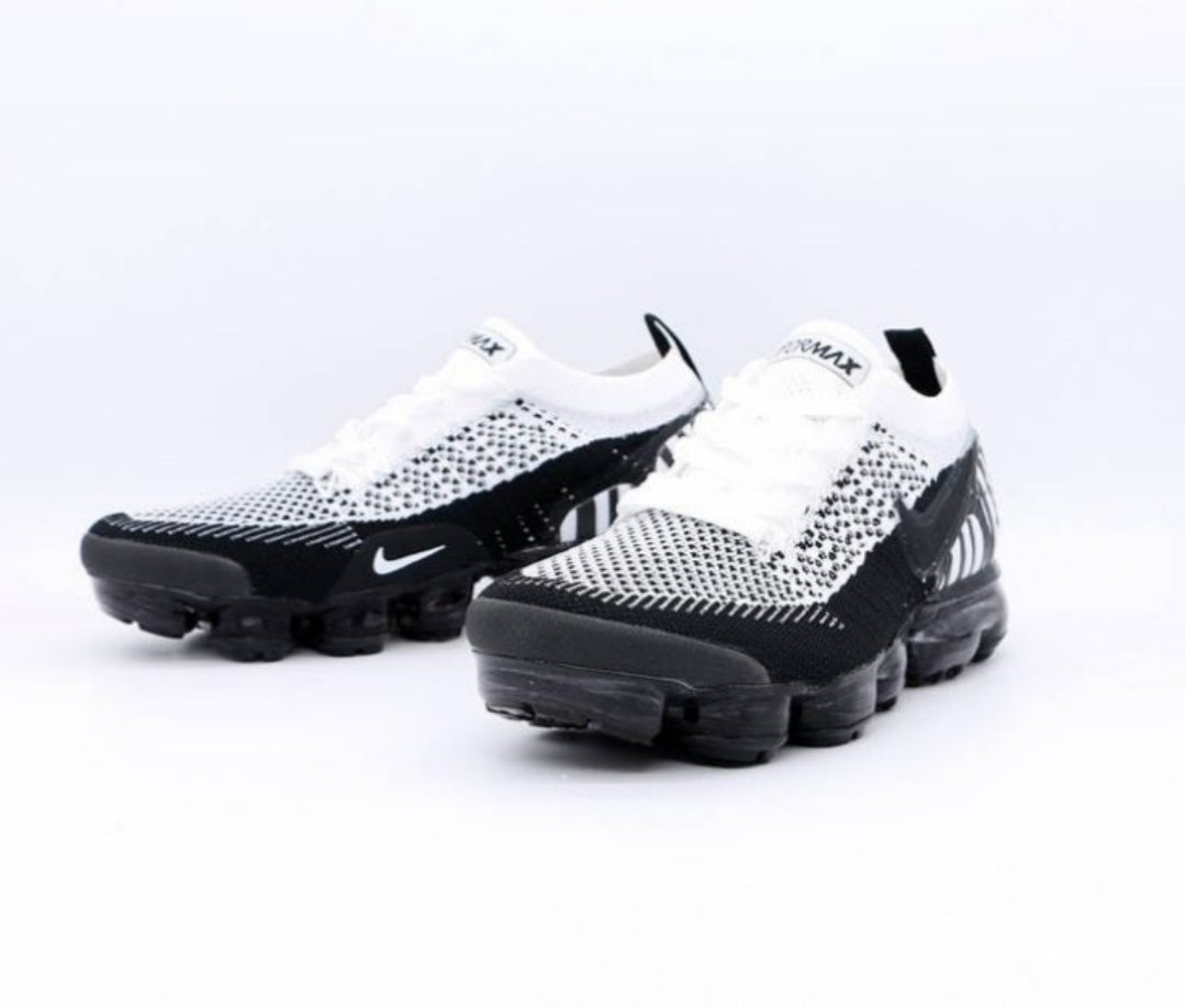 Les baskets Nike Vapormax 2018-2019 incarnent un style audacieux et une performance inégalée, design avant-gardiste 
.pas cher. Le moins cher.