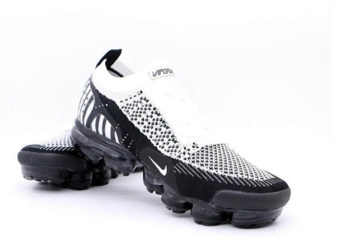 Les baskets Nike Vapormax 2018-2019 incarnent un style audacieux et une performance inégalée, design avant-gardiste 
.pas cher. Le moins cher.