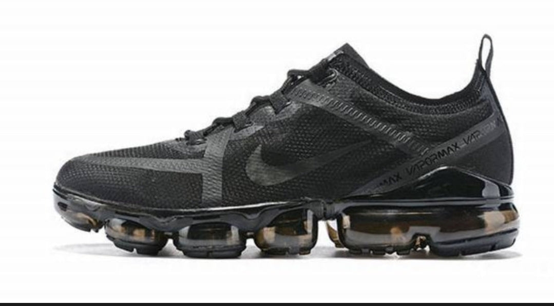 Les baskets Nike Vapormax 2018-2019 incarnent un style audacieux et une performance inégalée, design avant-gardiste
.pas cher. Le moins cher.