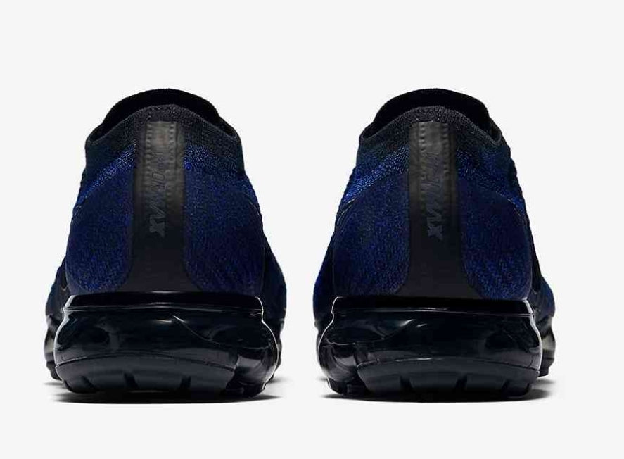 Les baskets Nike Vapormax 3.0 allient style moderne et performance supérieure. Leur design épuré et innovant attire l'attention de tous.pas cher. Le moins cher.