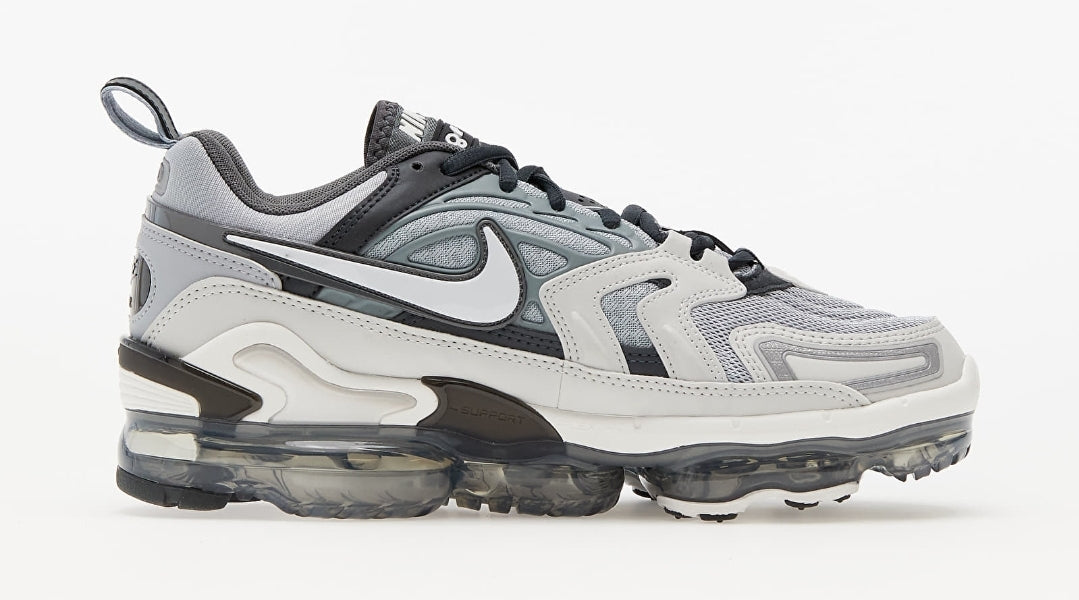 Les baskets Nike Air VaporMax 360 combinent un style rétro et  modernes. Leur design inspiré des années 2000 et leur. Pas cher.le moins Cher.