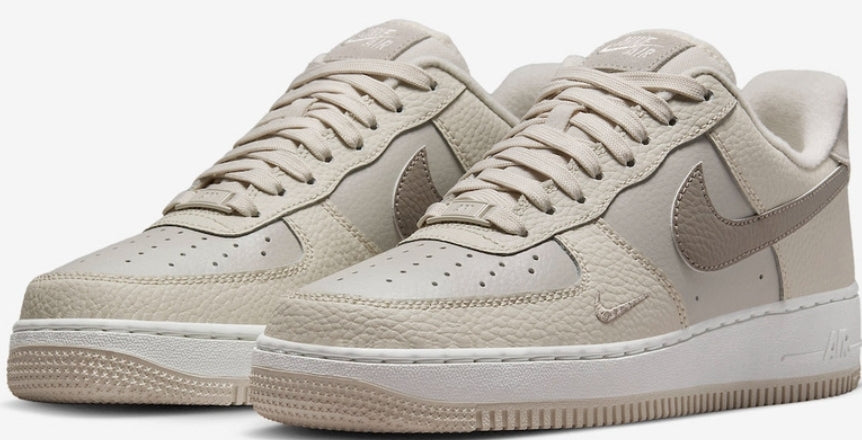 Les baskets Nike Air Force 1 combinent style et performance, offrant une expérience exceptionnelle.pas cher. Le moins cher.
