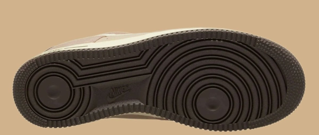 Les baskets Nike Air Force 1 combinent style et performance, offrant une expérience exceptionnelle.pas cher. Le moins cher.