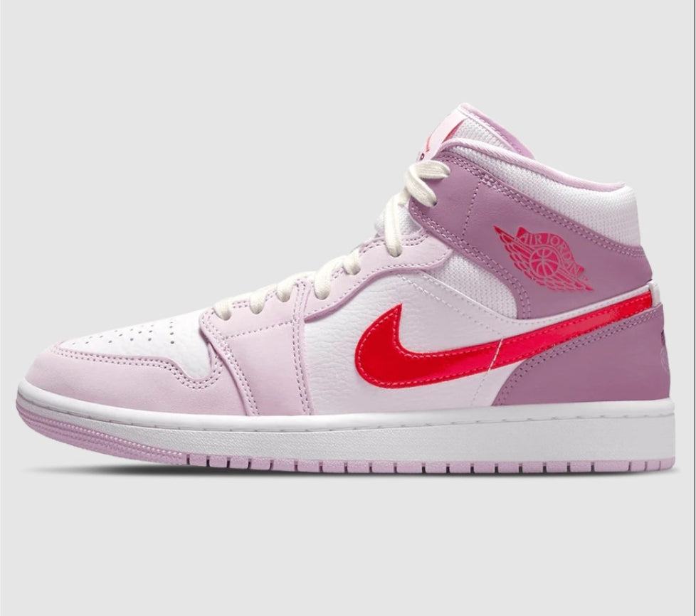 Les baskets Air Jordan 1 offrent un style iconique et une performance légendaire.
leur design emblématique .pas cher. Le moins cher.