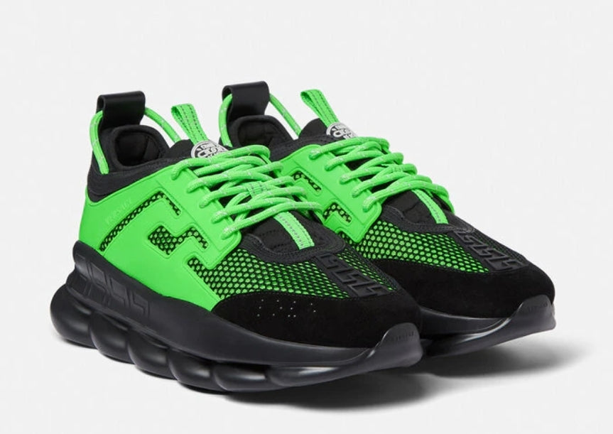 Les baskets sneakers Versace incarnent un style emblématique et un luxe italien.
 leur design audacieux.pas cher. Le moins cher.