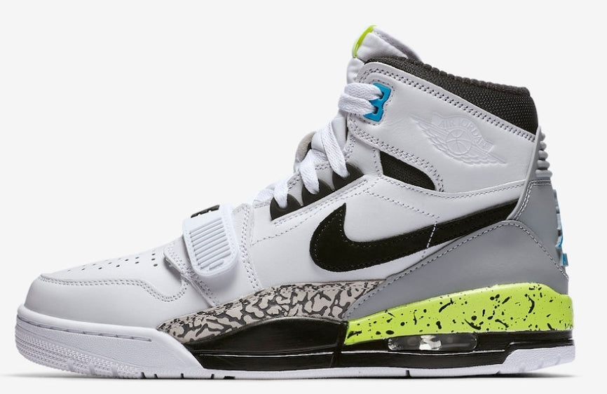 Les baskets Air Jordan Legacy offrent un style emblématique et une performance exceptionnelle.
design distinctif.pas Cher. Le moins cher.