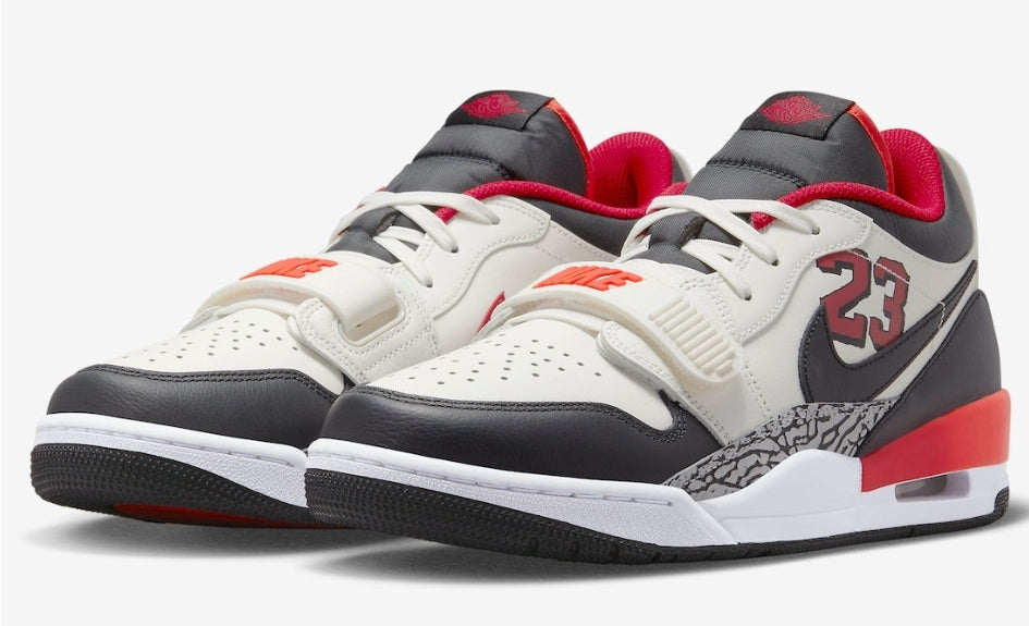 Les baskets Air Jordan Legacy offrent un style emblématique et une performance exceptionnelle.
design distinctif.pas Cher. Le moins cher.