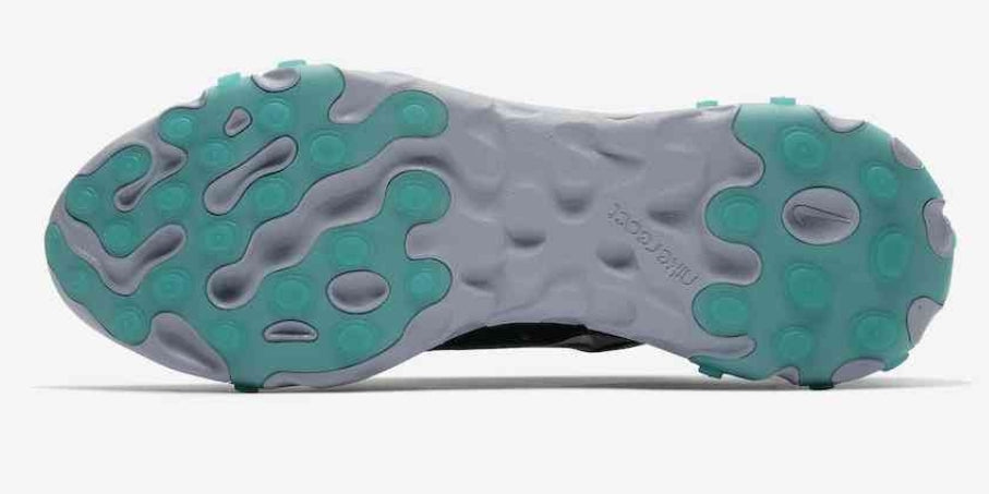 Les baskets Nike React offrent exceptionnelle de style moderne et d'innovation .  design élégant et  choix incontournable.pas cher.le moins cher.