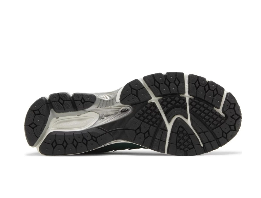 Les baskets New Balance allient style et confort. Leur design classique et leurs matériaux de haute qualité en font un choix idéal pour les amateurs de sneakers.pas cher. Le moins cher.
