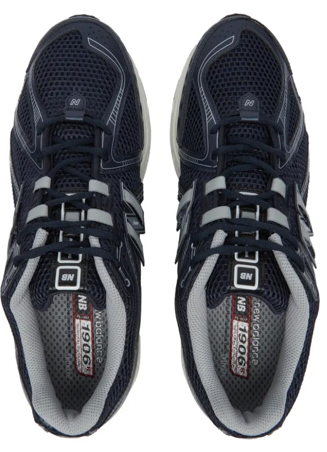 Les baskets New Balance allient style et confort. Leur design classique et leurs matériaux de haute qualité en font un choix idéal pour les amateurs de sneakers.pas cher. Le moins cher.