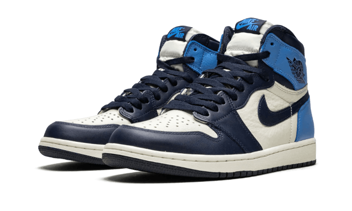 Les baskets Air Jordan 1 Low "Topaz Mist (GS)" pour femmes offrent une esthétique élégante avec des nuances de Topaz Mist.