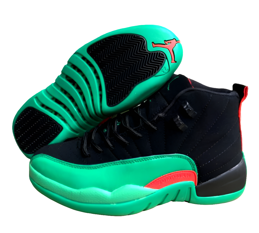 Les baskets Air Jordan 12 offrent un style emblématique et une performance remarquable.
leur design distinctif et l'utilisation de matériaux. Baskets pas Cher. Le moins cher.