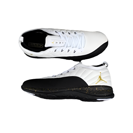 Les baskets Air Jordan 12 offrent un style iconique et une performance remarquable.
De plus,leur design distinctif et l'utilisation. Pas cher, sneakers
