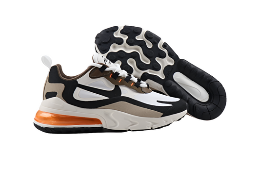 Les baskets Nike React offrent une combinaison exceptionnelle de style moderne et d'innovation technologique. Leur design élégant et les lignes épurées en font un choix incontournable.pas cher.le moins cher.