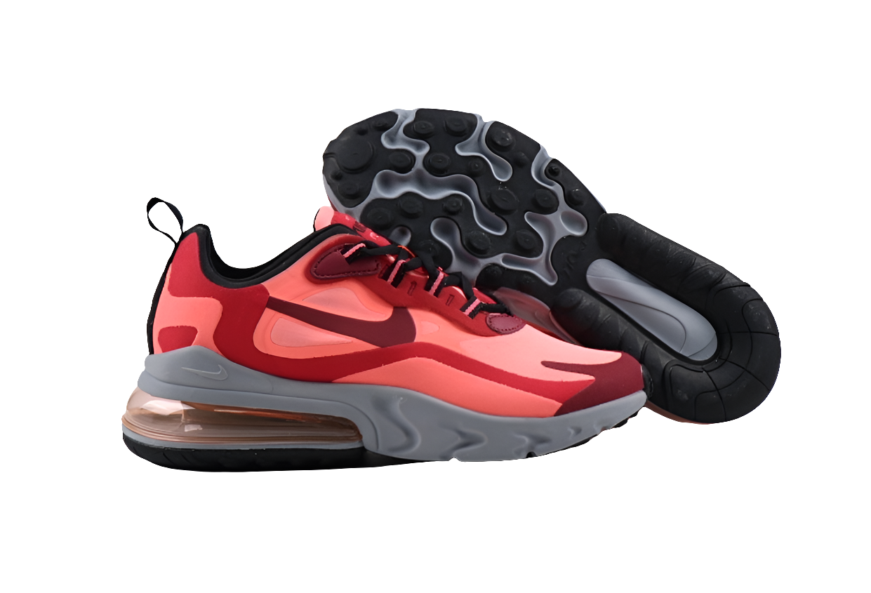 Les baskets Nike React offrent une combinaison exceptionnelle de style moderne et d'innovation technologique. Leur design élégant et les lignes épurées en font un choix incontournable.pas cher.le moins cher.