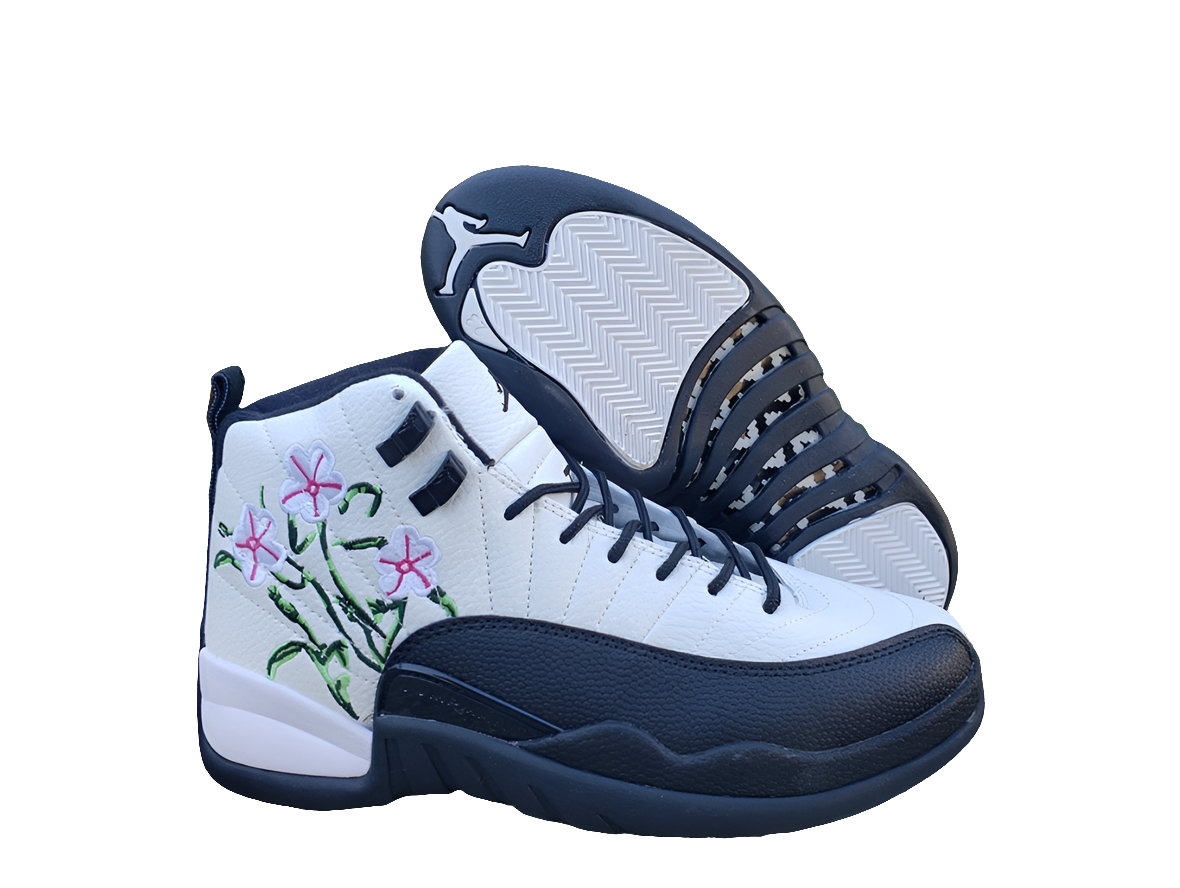 Les baskets Air Jordan 12 offrent un style iconique et une performance remarquable.
De plus,leur design distinctif et l'utilisation. Pas cher, sneakers