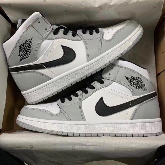 Les baskets Air Jordan 1 offrent un style iconique et une performance légendaire.
 leur design emblématique .pas cher. Le moins cher.