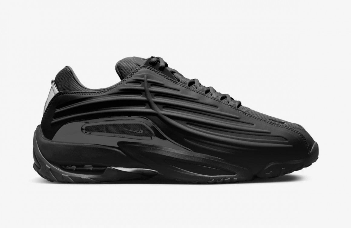 Les baskets Nike X Nocta Hot Step 2 incarnent l'alliance parfaite entre un style audacieux haut de gamme collaboration Nocta.pas cher