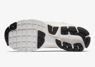 Les baskets Nike Zoom Vomero 5 SP Vast Grey Femme sont une fusion parfaite de style moderne et de technologie de pointe.