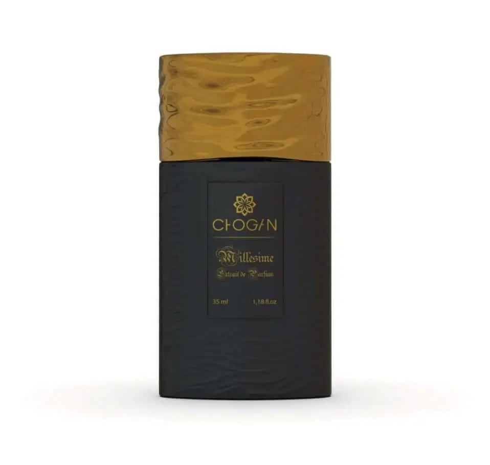 Les parfums Chogan pour homme offrent une combinaison parfaite d’élégance raffinée et de séduction intemporelle. Devenez irrésistible