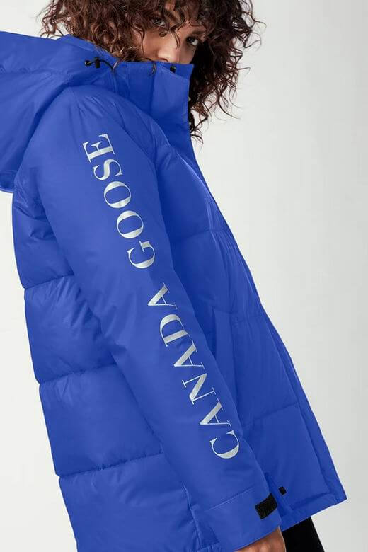 Résultat de l'évolution emblématique de la marque Canada G00se Femme, la Doudoune Canada G00se Femme est un témoignage de l'engagement de Canada G00se à combiner style,