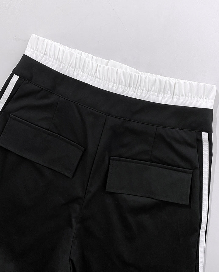 Premièrement : Ce Pantalon cargo taille haute extensible froncé à bandes rayées et poches Femme.