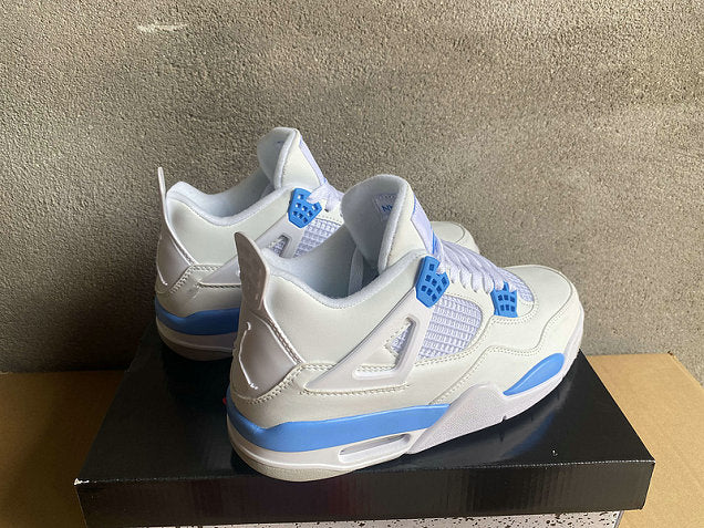 Premièrement : Les baskets Air Jordan 4 Femme se distinguent par leur design iconique et leur capacité à allier style et fonctionnalité.