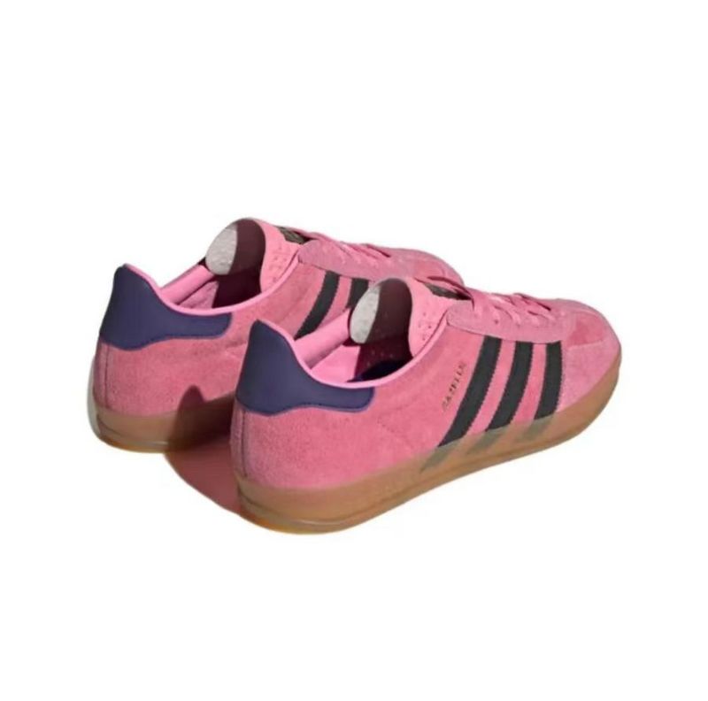 Premièrement : Les Adidas Gazelle Femme allient un style emblématique à une performance exceptionnelle.