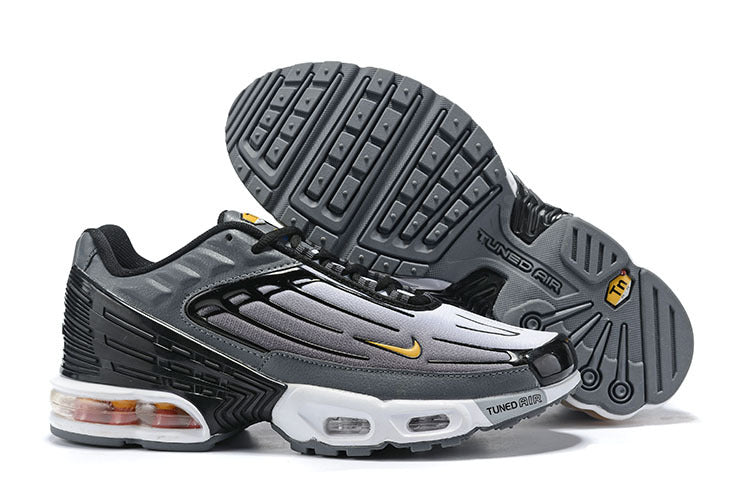 les baskets Nike TN Air Max Plus Femme sont un témoignage de l'engagement de Nike à combiner style et innovation. Exceptionnel