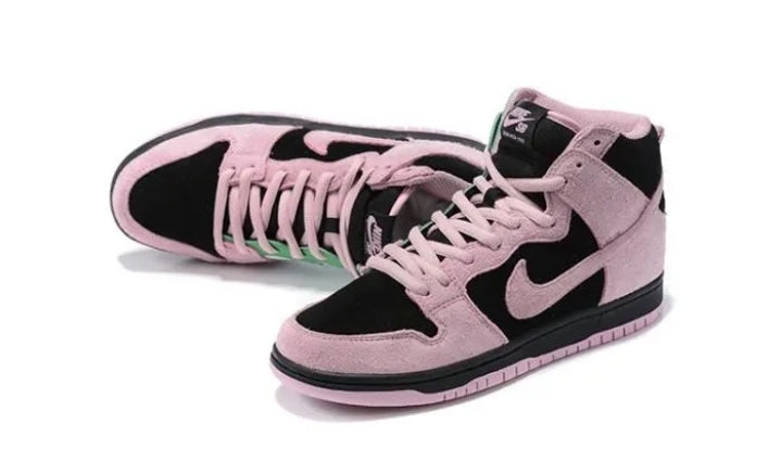Les baskets Nike SB Dunk allient un style emblématique à un confort supérieur. Leur design légendaire et leurs matériaux de haute qualité. Pas cher.le moins cher .