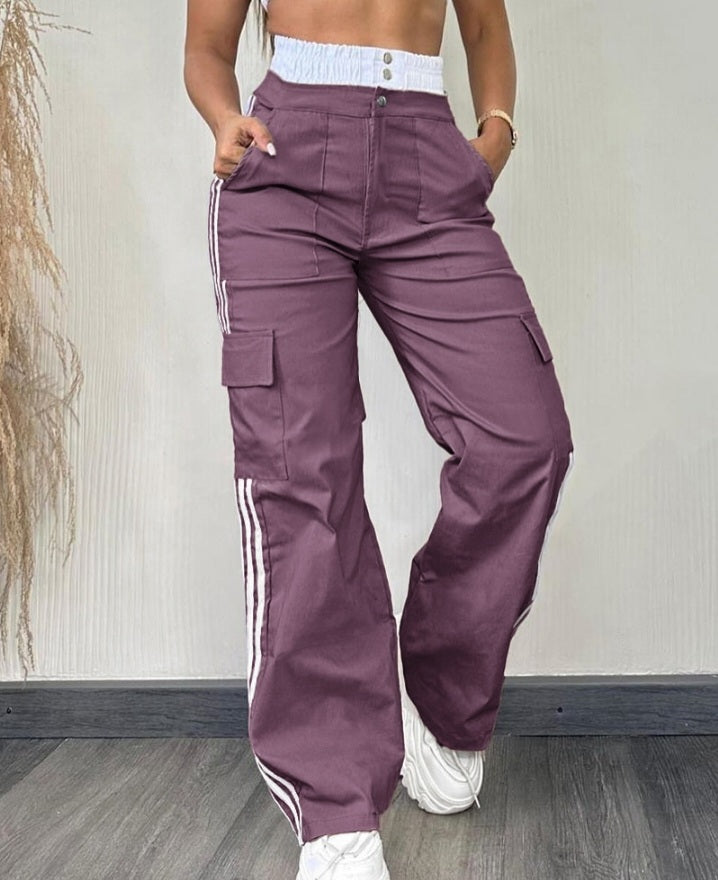 Premièrement : Ce Pantalon cargo taille haute extensible froncé à bandes rayées et poches Femme.