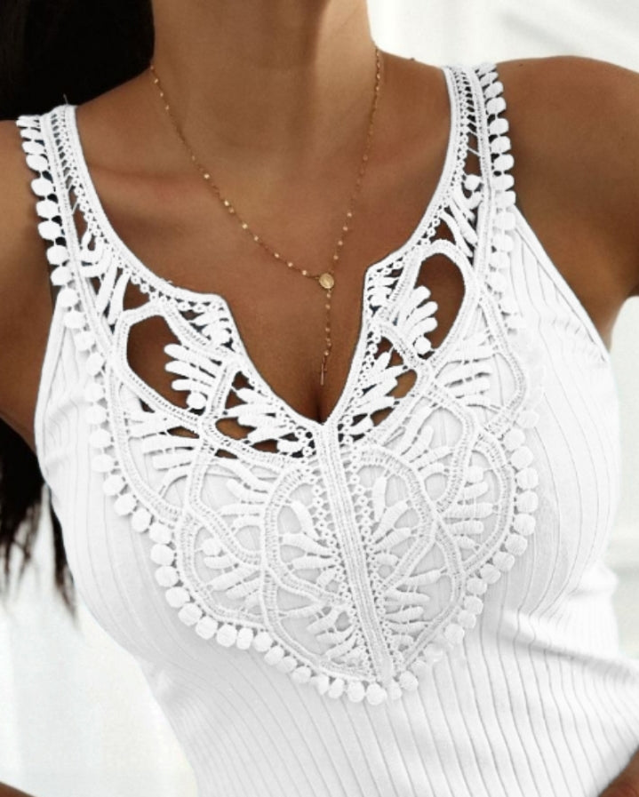 Premièrement : Ce Haut en tricot sans manches à col en V et dentelle contrastante Femme.