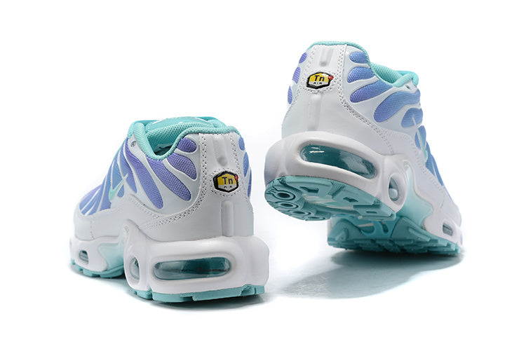 les baskets Nike TN Air Max Plus sont un témoignage de l'engagement de Nike à combiner style et innovation.