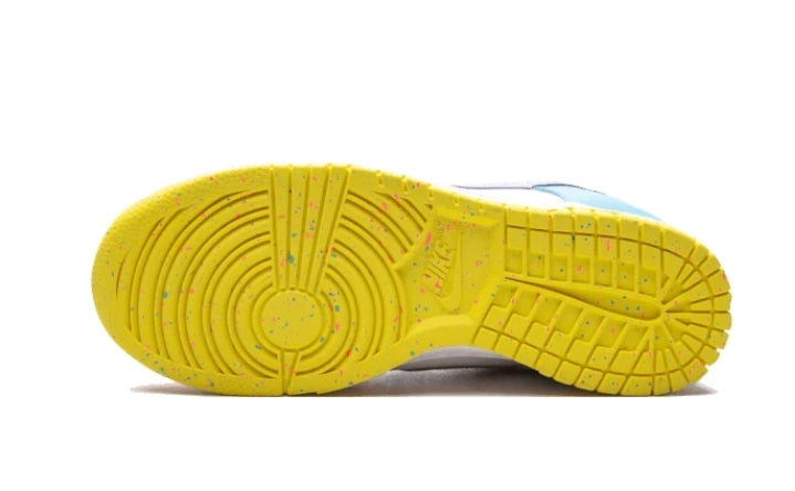 les baskets Nike SB Dunk femme Low sont un témoignage de l'engagement de Nike à combiner style et innovation.