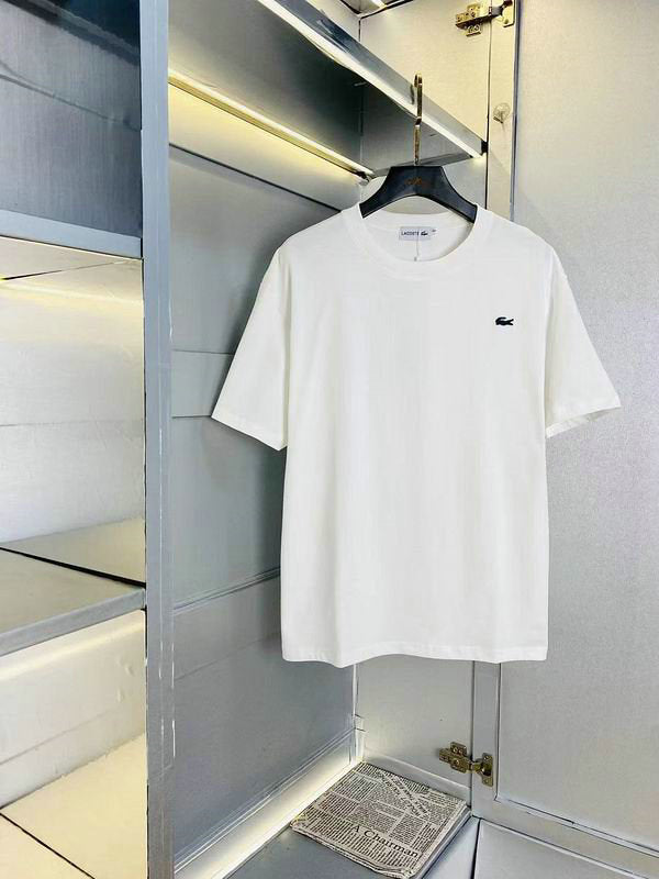 Premièrement :Les polos Lacoste Femme offrent une élégance et une qualité inégalées.