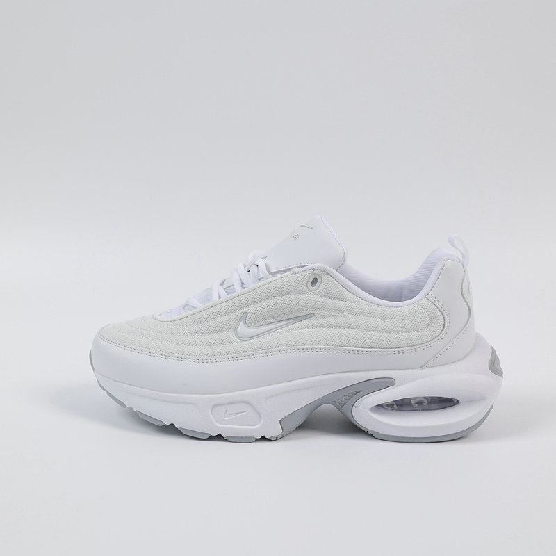 Les baskets Nike Air Max Portal incarnent un style moderne exceptionnelle. Avec leur design futuriste et épuré.pas cher.