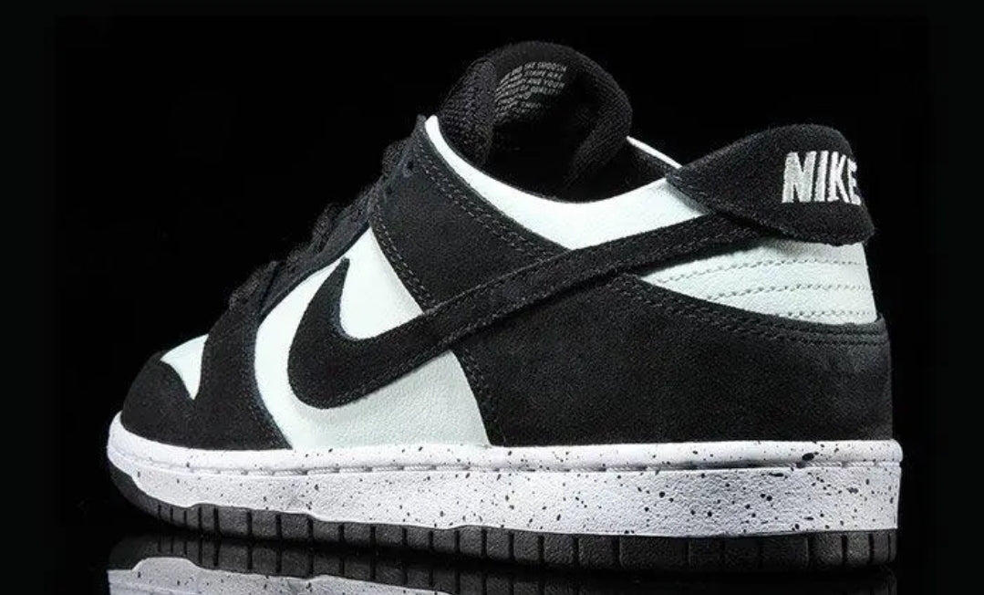 les baskets Nike SB Dunk femme Low sont un témoignage de l'engagement de Nike à combiner style et innovation.