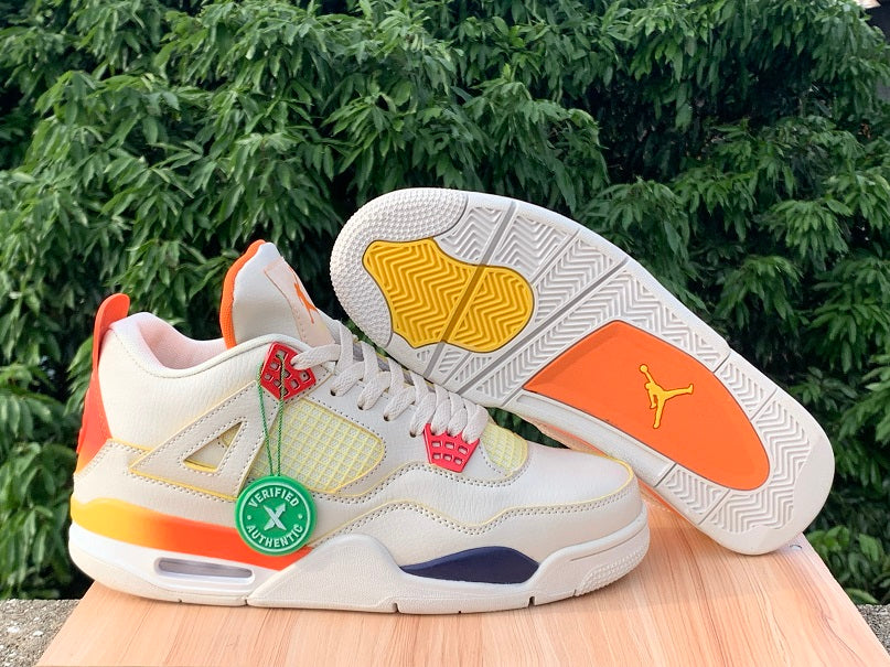 Baskets Air Jordan 4 Femme beige