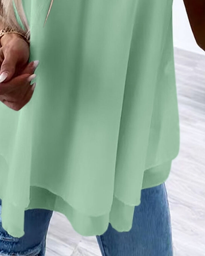 Premièrement : Ce Débardeur à col en U et bretelles épaisses avec détails en dentelle contrastée femme.