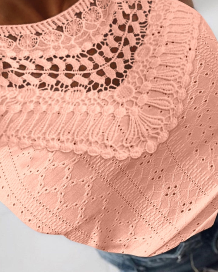 Premièrement : Ce débardeur sans manches en dentelle contrastée texturée, coupe slim décontractée Femme