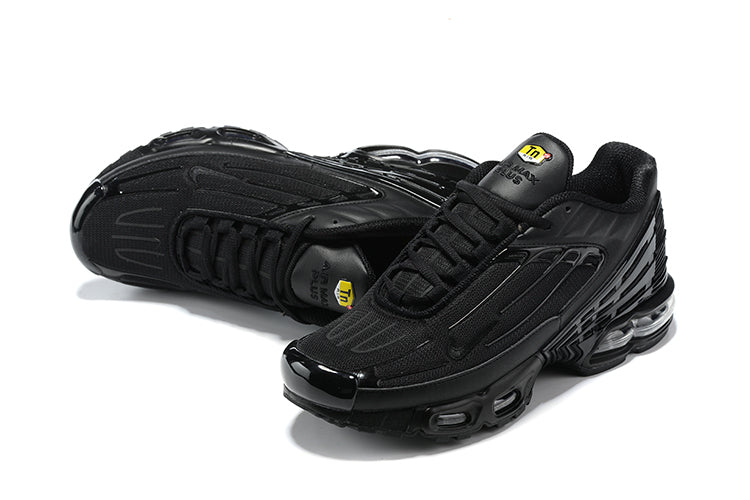 Résultats de l'évolution emblématique de la ligne Nike, les Nike TN Air Max Plus Femme sont un témoignage de l'engagement de Nike à combiner style et innovation.