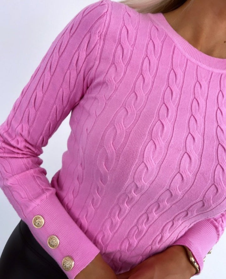 Pull en tricot tressé boutonné à manches longues et col rond