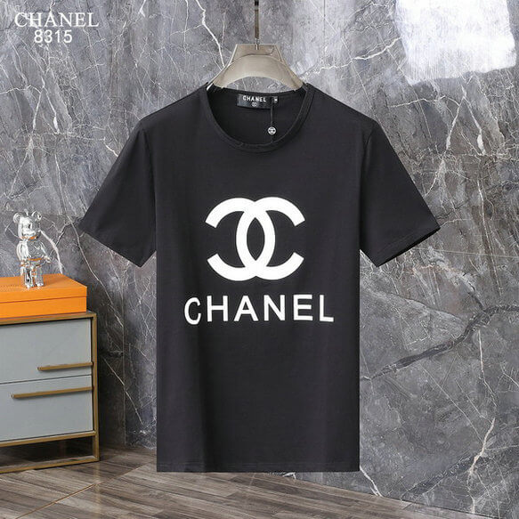 Premièrement : les T shirts Chanel Femme offrent une élégance et un confort inégalés.