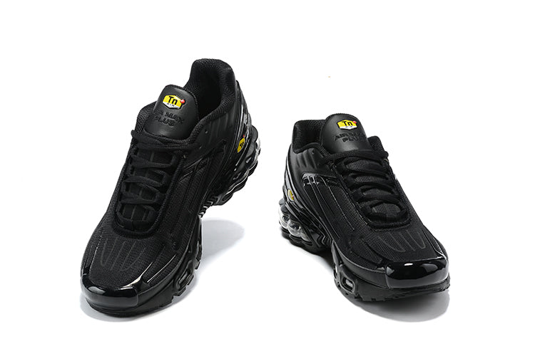 Résultats de l'évolution emblématique de la ligne Nike, les Nike TN Air Max Plus Femme sont un témoignage de l'engagement de Nike à combiner style et innovation.