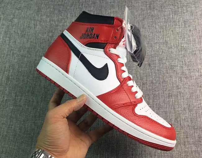 Les baskets Air Jordan 1 "Air Chicago" Femme  allient un style emblématique à un confort supérieur.