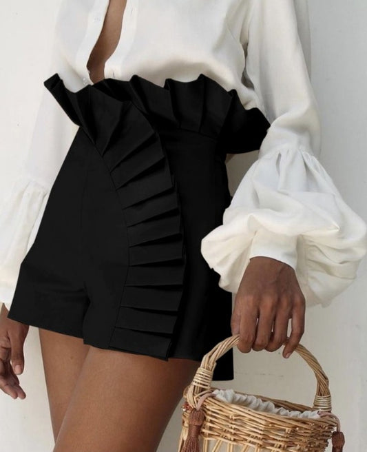 Premièrement : Ce Short taille haute froncé à ourlet volants femme.