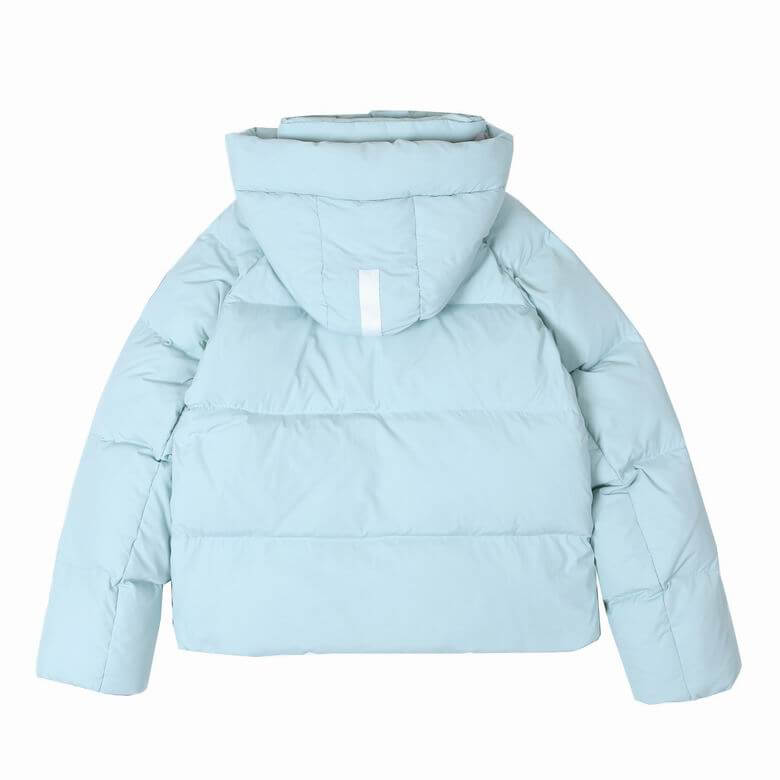 Résultat de l'évolution emblématique de la marque Canada G00se Femme, la Doudoune Canada G00se Femme est un témoignage de l'engagement de Canada G00se à combiner style,