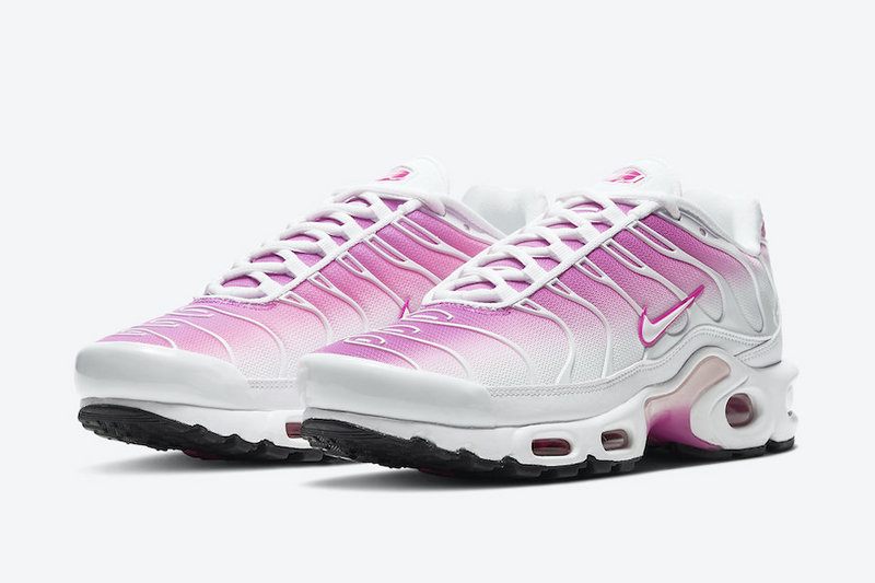 Résultats de l'évolution emblématique de la ligne Nike, les Nike TN Air Max Plus Femme sont un témoignage de l'engagement de Nike à combiner style et innovation.