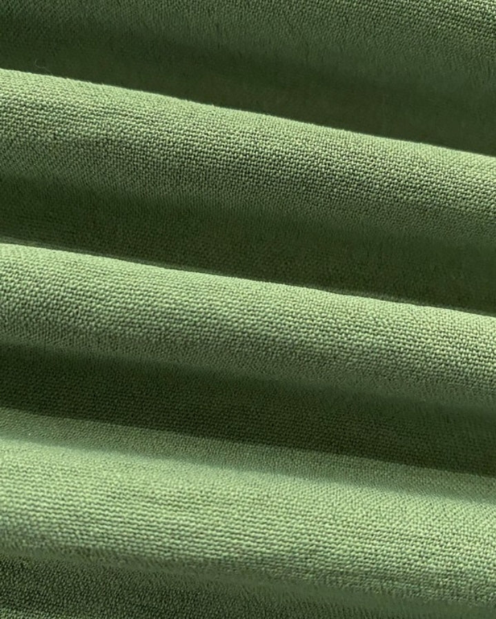 Premièrement : La Combinaison à col carré et bretelles spaghetti dans le dos froncées à taille cintrée et jambes larges salopette élégante femme.